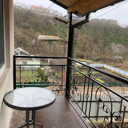 Вуличок Appartement Kamjanets-Podilsky Buitenkant foto